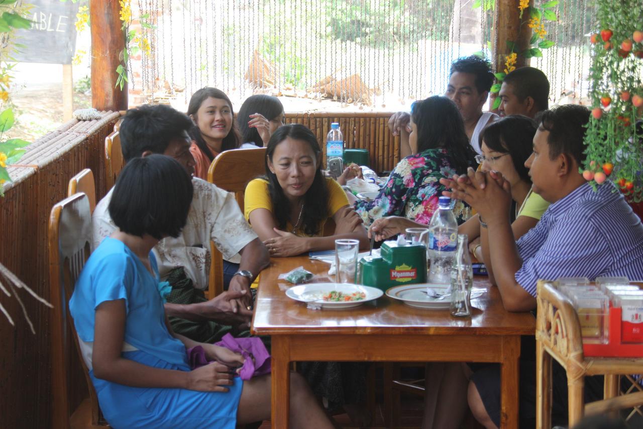 Soe Ko Ko Beach House & Restaurant Ngwesaung Eksteriør billede