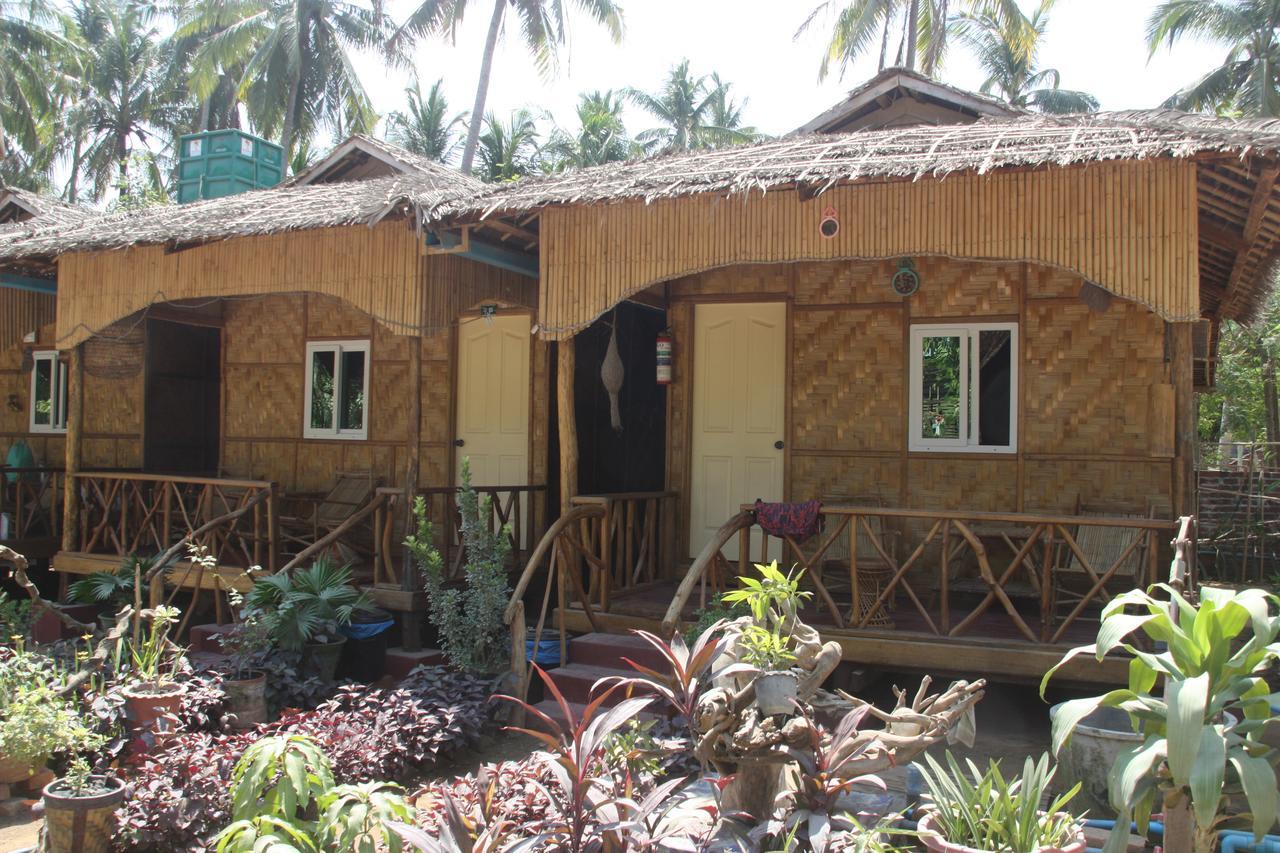 Soe Ko Ko Beach House & Restaurant Ngwesaung Eksteriør billede