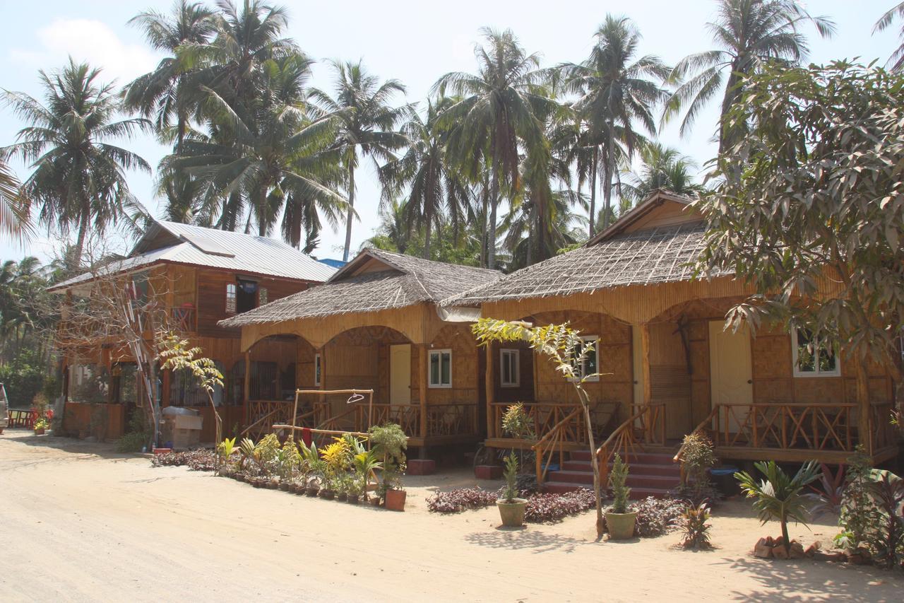 Soe Ko Ko Beach House & Restaurant Ngwesaung Eksteriør billede