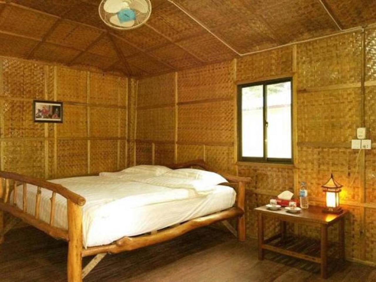 Soe Ko Ko Beach House & Restaurant Ngwesaung Eksteriør billede